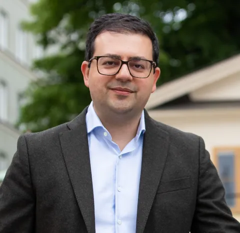 Mikael Vaezi
